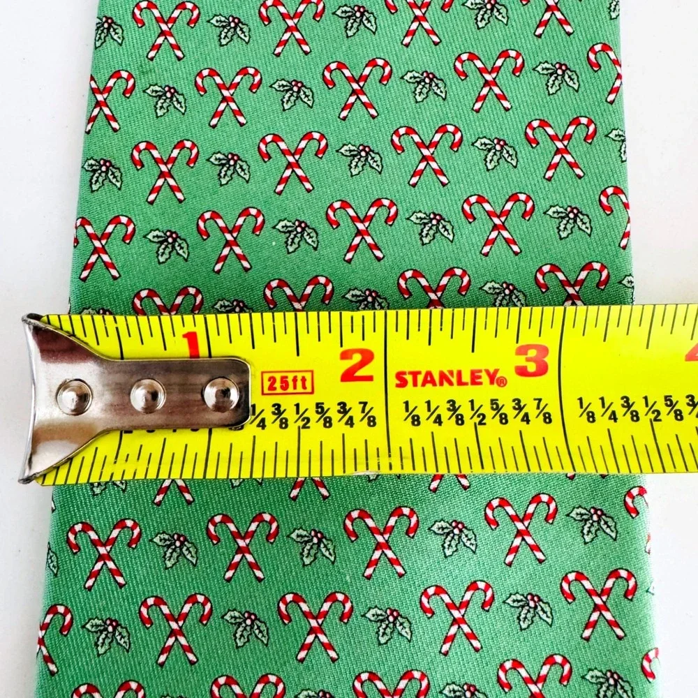Vineyard Vines Candy Cane Holly Necktie Mens One Size Green Silk Holiday Festive